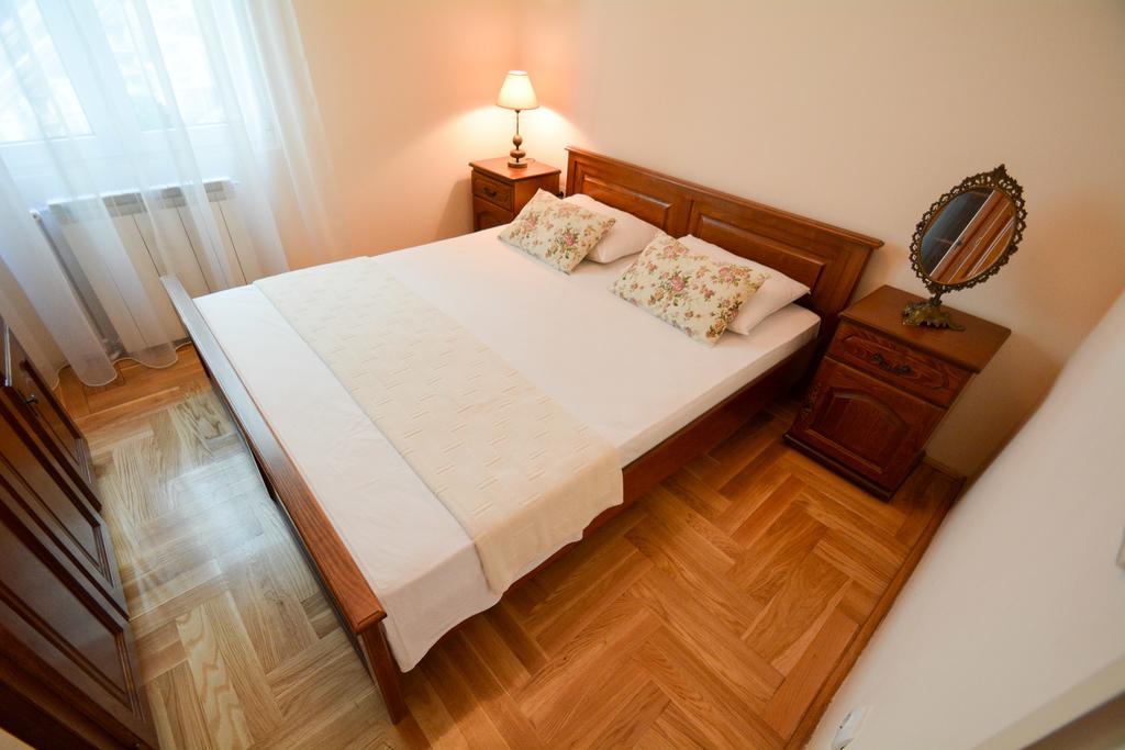 Apartments Jovanovic Kotor Exterior photo