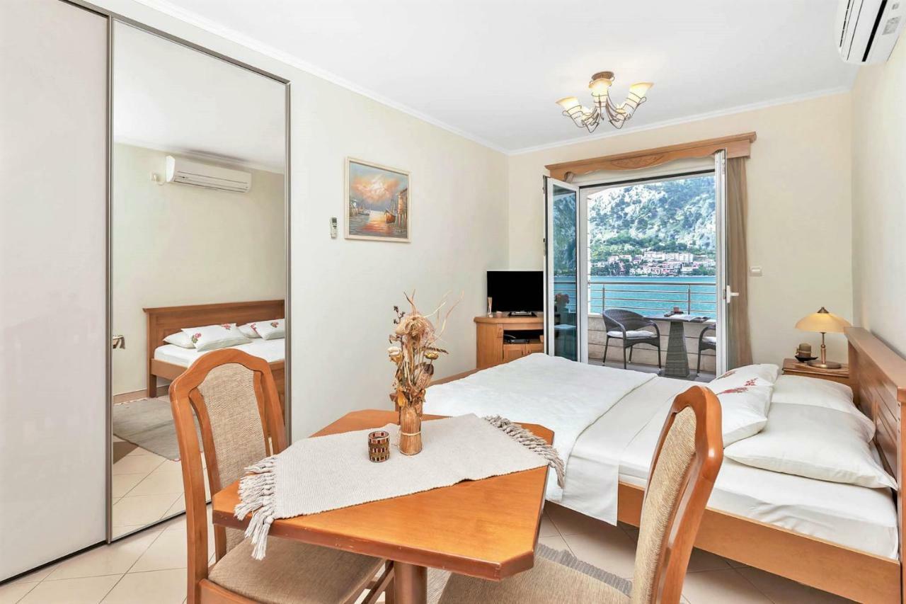 Apartments Jovanovic Kotor Exterior photo